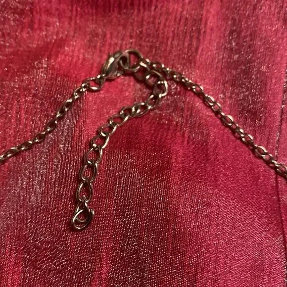 3 Floral Cluster 15” Neckalce - Picture 3 of 4